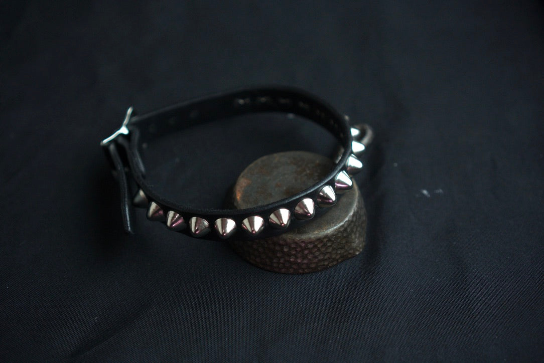 Cone Stud Choker